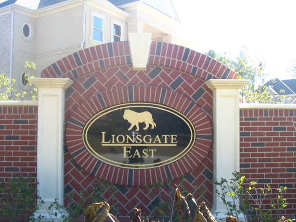 Click to view the next photo.